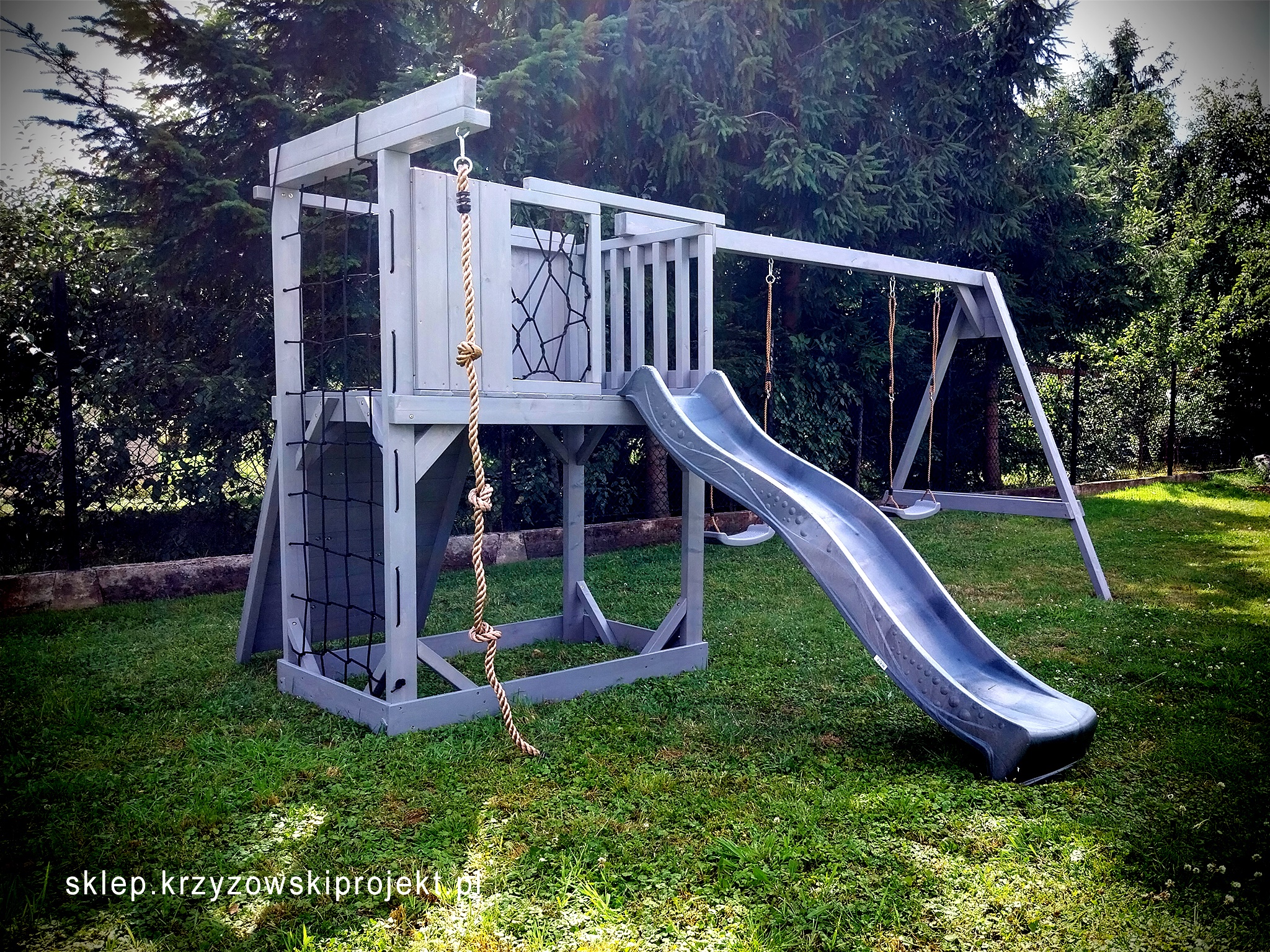 PLAC ZABAW-HUŚTAWKA DLA DZIECI (2 HUŚTAWKI)