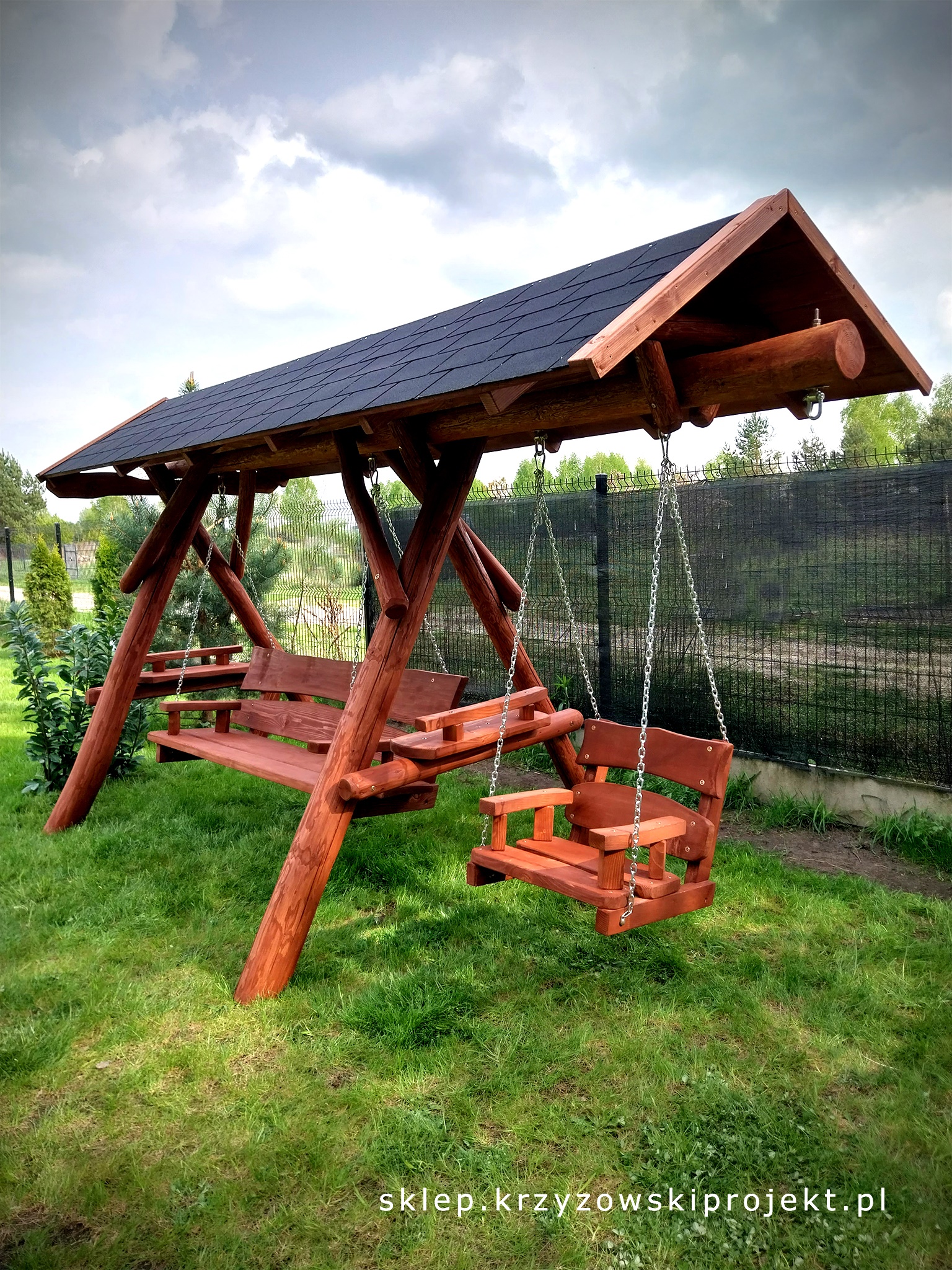 HUŚTAWKA Z DACHEM (GONT BITUMICZNY) + MAŁE SIEDZISKO
